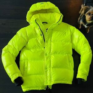 TNA Aritiza yellow neon super puff down jacket 3XS